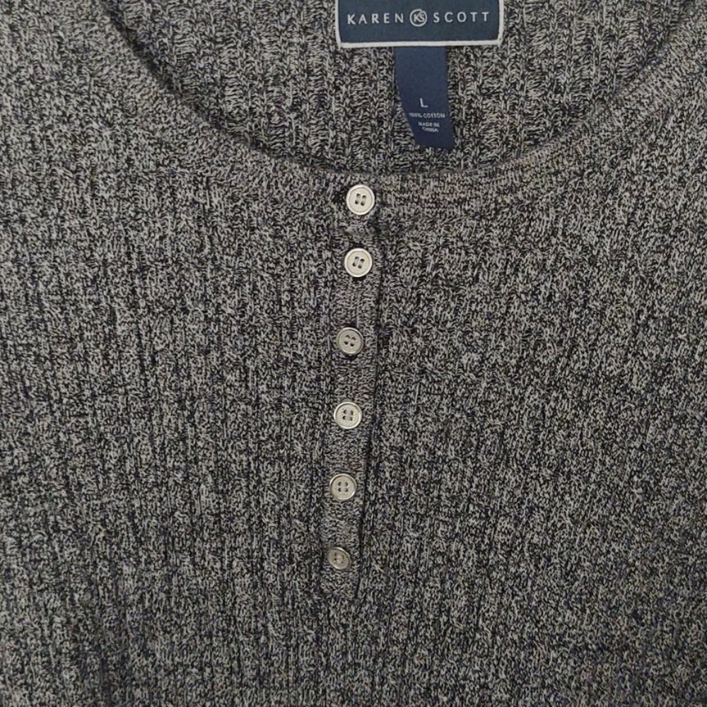 Sweater - Picture 3 of 4